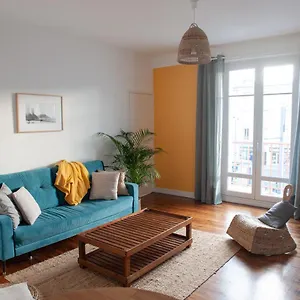 Appartamento Spacieux Avec Balcon Et Parking, Brest